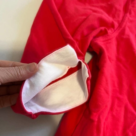 Onque Casual red white trim snap down casual top M - Picture 9 of 9